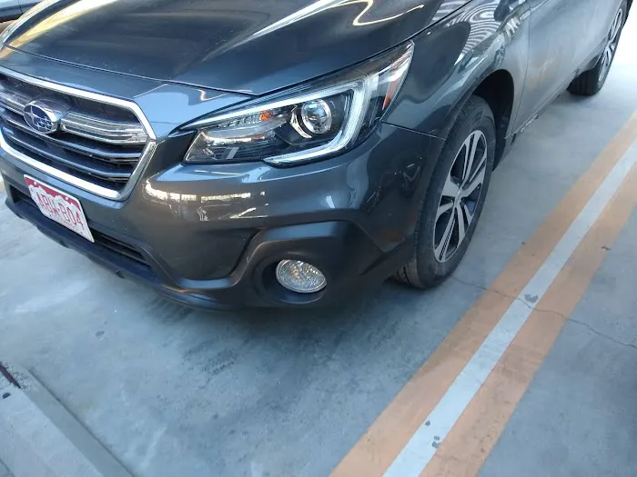 Avis Car Rental Picture 1
