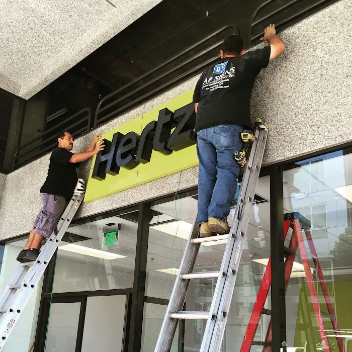 Hertz Car Rental - San Pedro - West 6th Street Picture 10