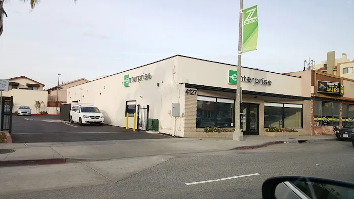Enterprise Rent-A-Car Picture 4