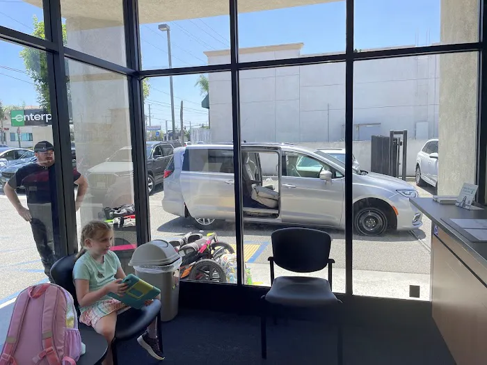 Enterprise Rent-A-Car Picture 2