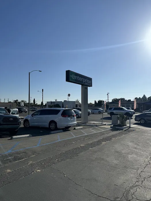 Enterprise Rent-A-Car Picture 5