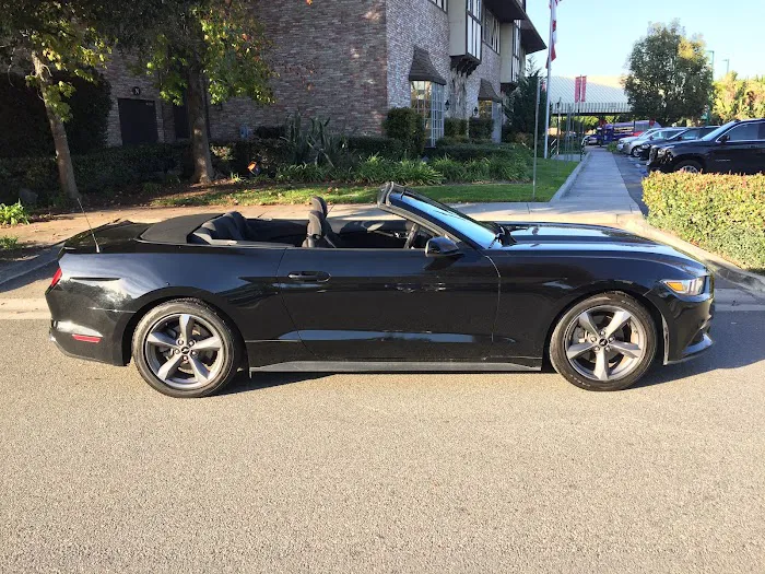 Anaheim Rent A Car Picture 8