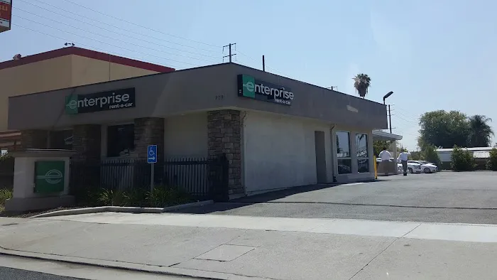 Enterprise Rent-A-Car Picture 1