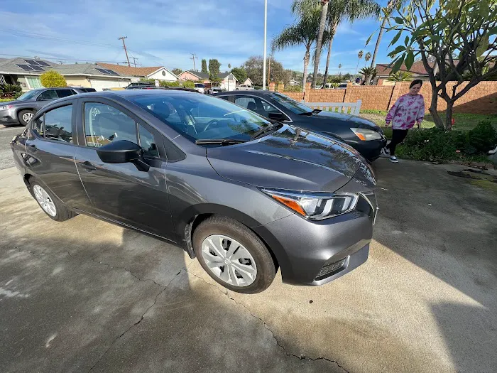LAxury Car Rental (LCR) Picture 1
