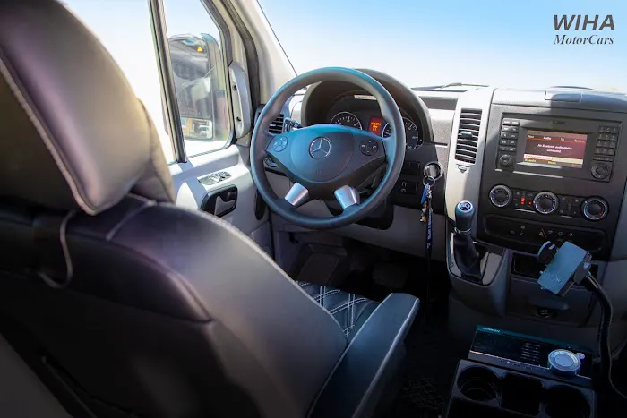 WIHA MotorCars 威漢汽車 (Sprinter Passenger Van Rental) Picture 8