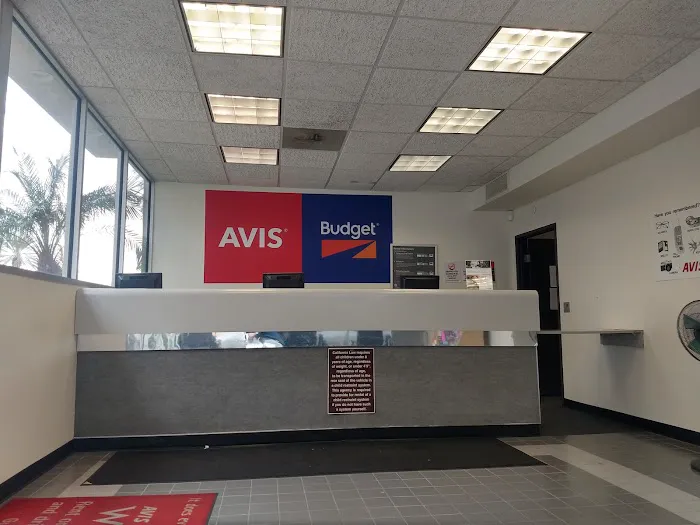 Avis Car Rental Picture 1