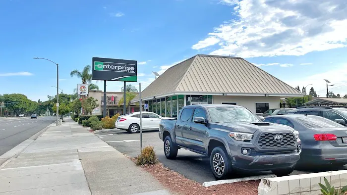 Enterprise Rent-A-Car Picture 2