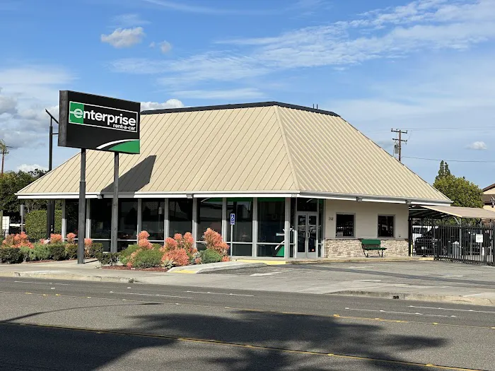Enterprise Rent-A-Car Picture 9