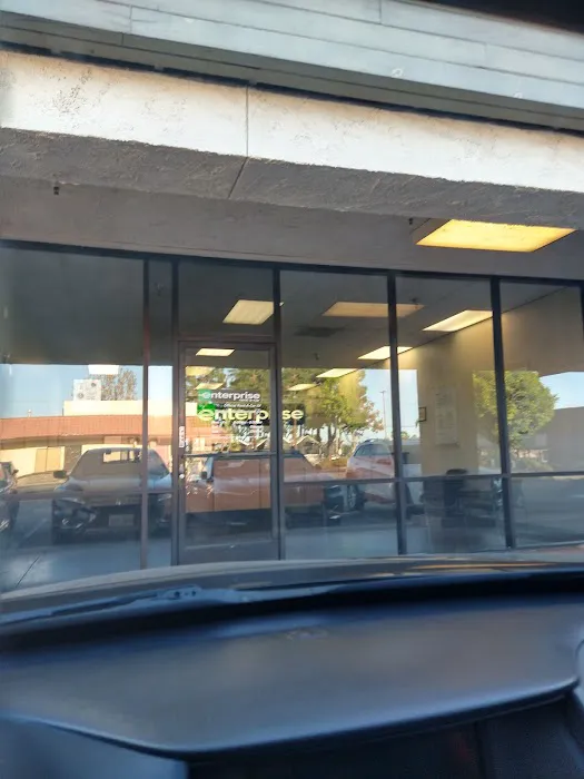 Enterprise Rent-A-Car Picture 1