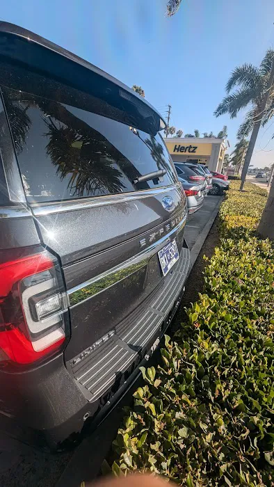 Hertz Car Rental - Huntington Beach - Beach Boulevard Picture 2