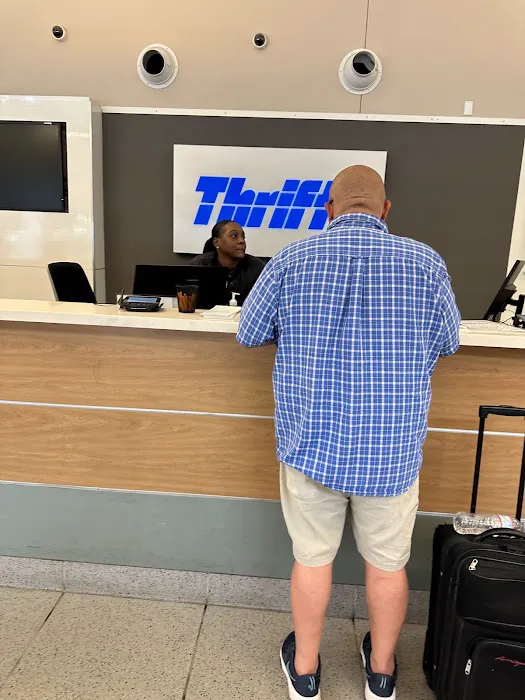 Thrifty Car Rental - Burbank - Bob Hope Airport Picture 10