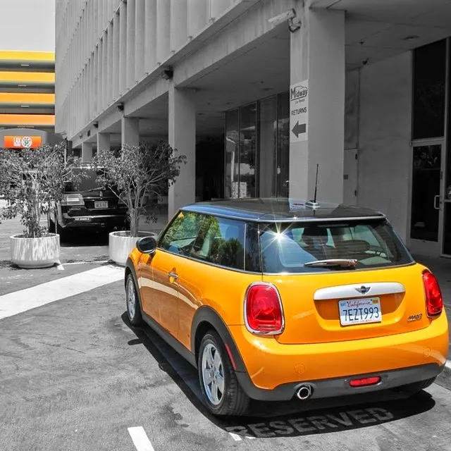 Midway Car Rental Burbank Picture 4