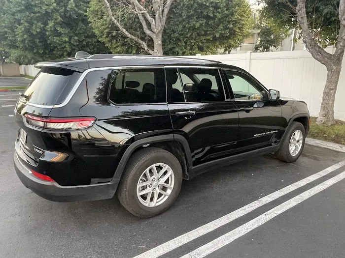 Fox Rent A Car Burbank Picture 5