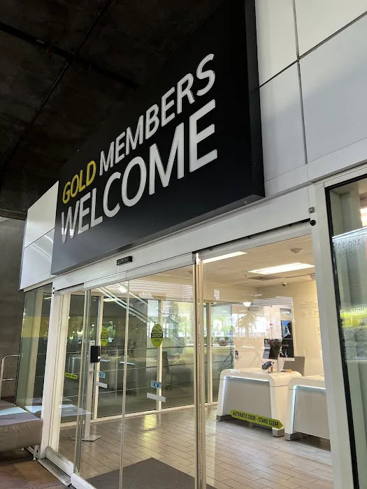 Hertz Car Rental - Burbank - Hollywood Burbank Airport (BUR) Picture 10