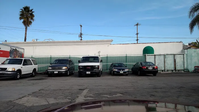 Costless Car Rental - N Hollywood Picture 2