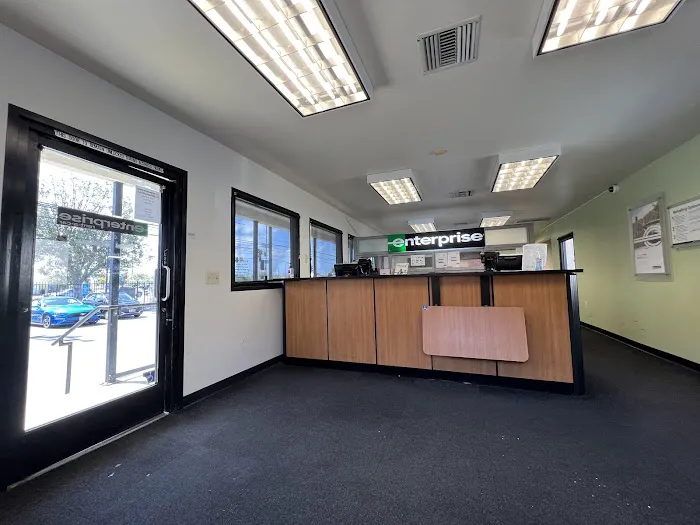 Enterprise Rent-A-Car Picture 2