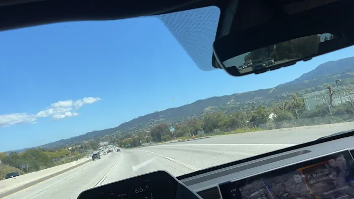 Hertz Car Rental - Los Angeles - Venice Boulevard Picture 4