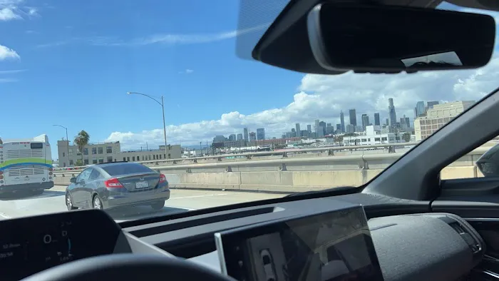 Hertz Car Rental - Los Angeles - Venice Boulevard Picture 7