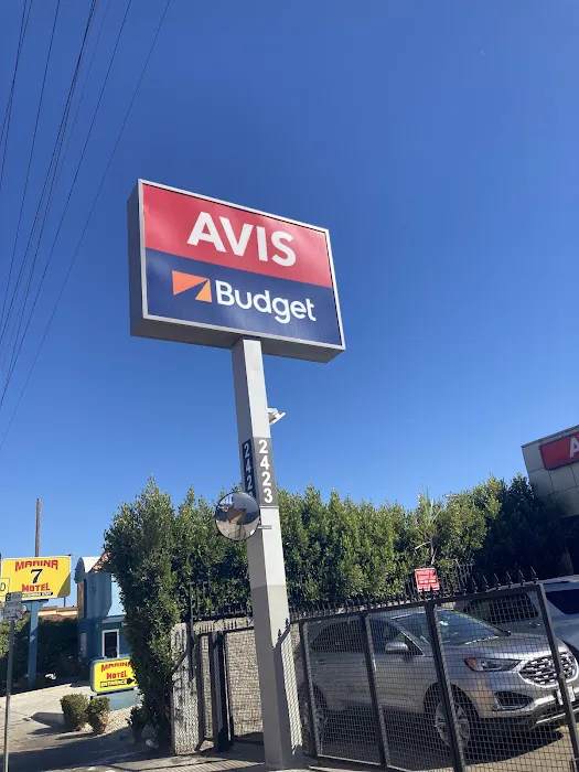 Avis Car Rental Picture 1