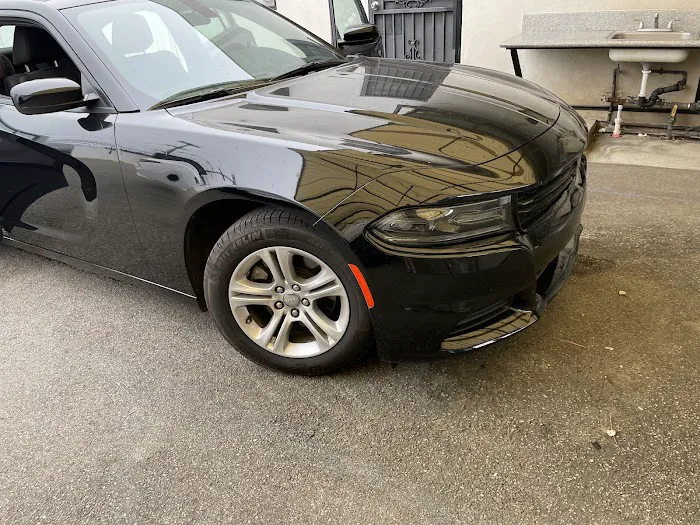 Avis Car Rental Picture 8