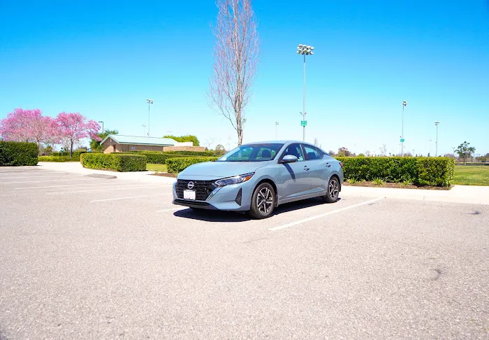 Lee Car Rental Picture 4