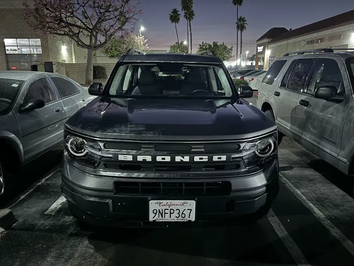 Lee Car Rental Picture 9