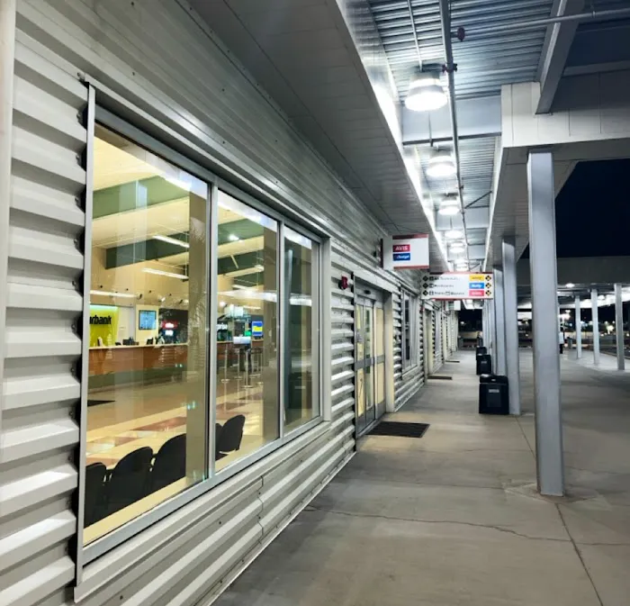 Avis Car Rental Picture 1