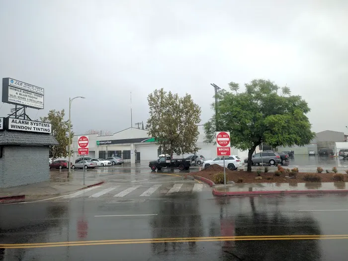 Enterprise Rent-A-Car Picture 1