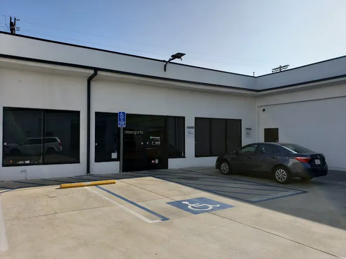 Enterprise Rent-A-Car Picture 9
