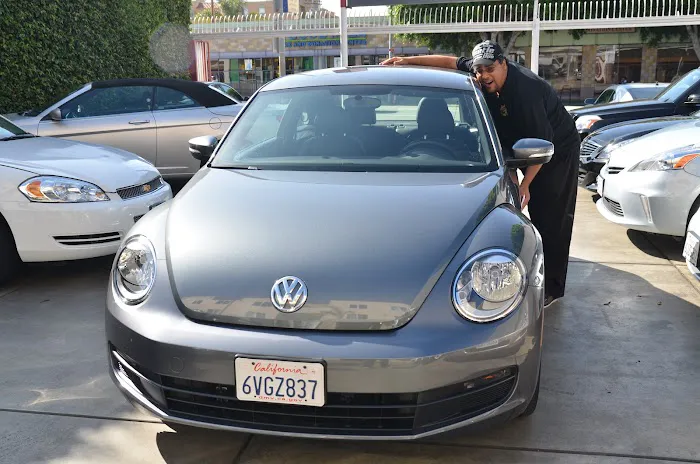 California Rent-A-Car Picture 1