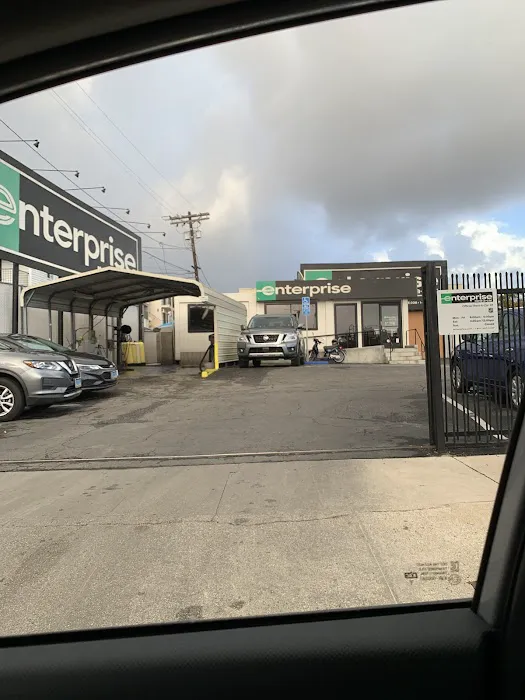 Enterprise Rent-A-Car Picture 3