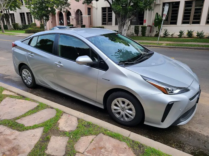 Avis Car Rental Picture 3
