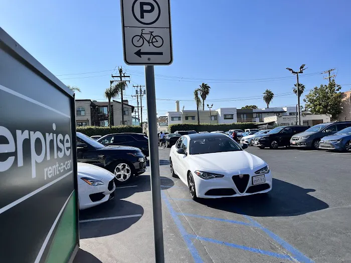 Enterprise Rent-A-Car Picture 2