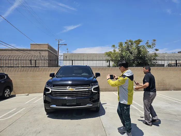 Hertz Car Rental - Santa Ana - South Main Street Picture 8