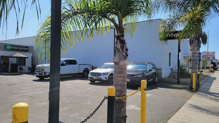 Enterprise Rent-A-Car Picture 8