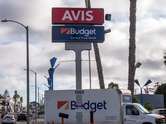 Avis Car Rental Picture 1