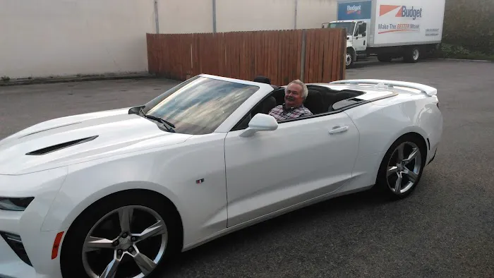 Budget Car Rental Picture 3