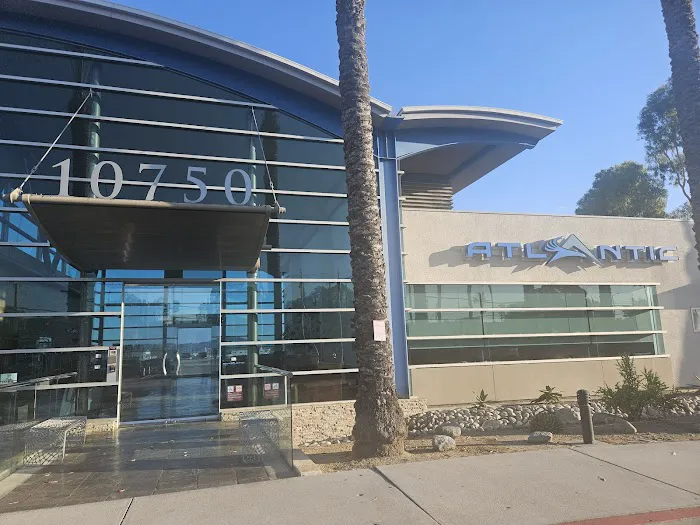 Hertz Car Rental Picture 1