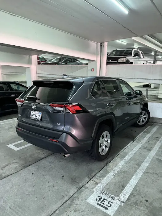 Midway Car Rental Van Nuys Picture 8