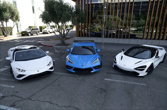 888 Luxury Rentals Picture 5