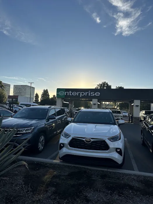 Enterprise Rent-A-Car Picture 4