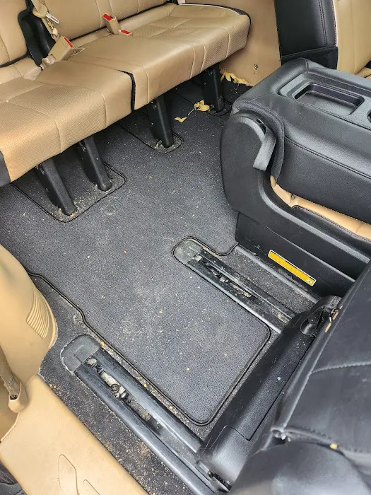 United Auto Rental, Inc. Picture 6