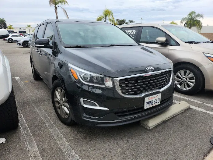 United Auto Rental, Inc. Picture 7