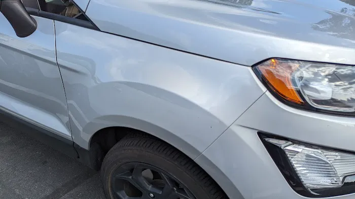 Avis Car Rental Picture 4