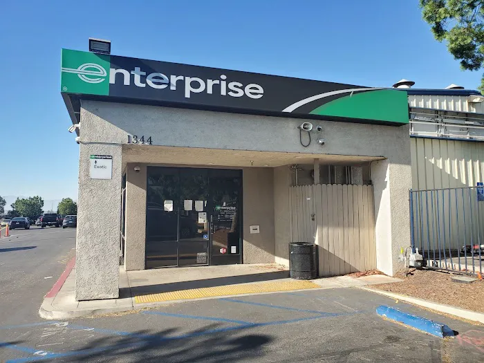 Enterprise Rent-A-Car Picture 1