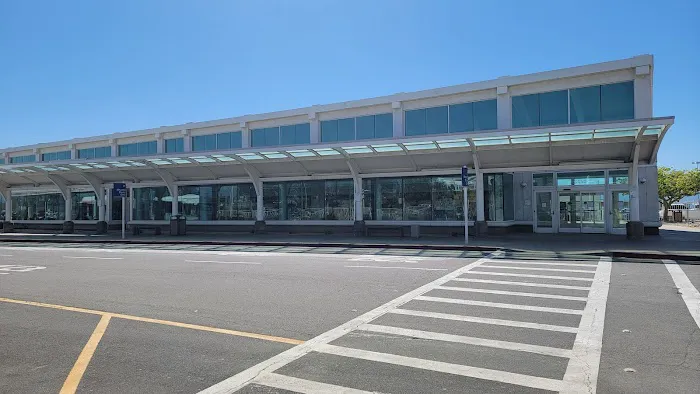 Enterprise Rent-A-Car Picture 3