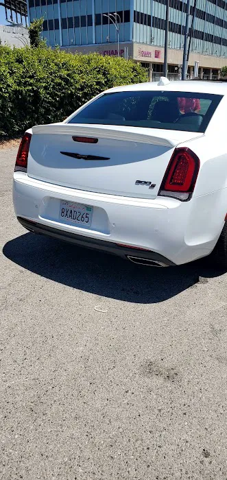 Avis Car Rental Picture 4