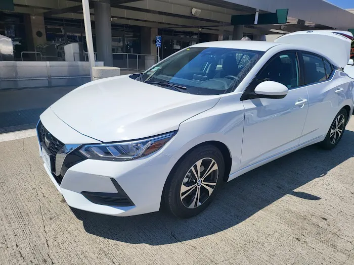 AM PM John Wayne Airport Rent A Car Picture 4