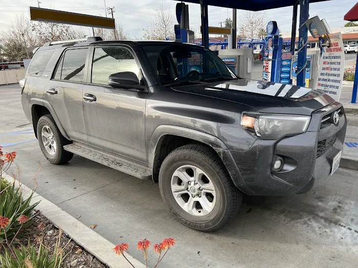 Budget Car Rental Picture 2