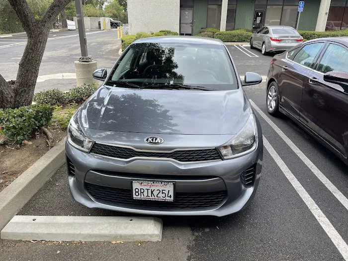 Quick Auto Rental Picture 3